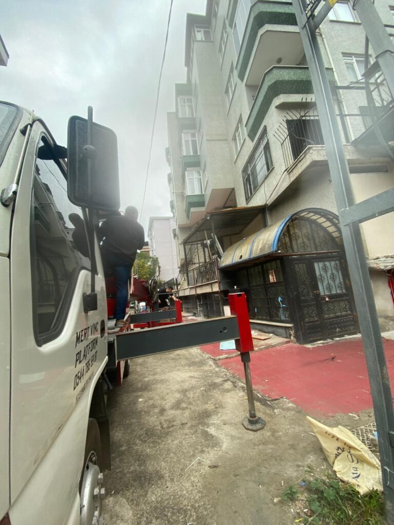 Pendik Güzelyalı Sepetli Vinç Kiralama